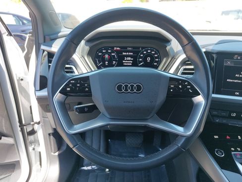 Certified 2023 Audi Q4 e-tron Premium w/ Convenience Package AWD/4WD image 19