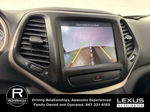 Used 2015 Jeep Cherokee Limited AWD/4WD image 9