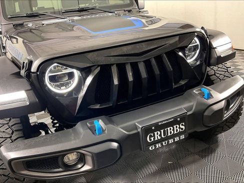 Used 2021 Jeep Wrangler Unlimited Rubicon 4xe w/ Cold Weather Group AWD/4WD image 35
