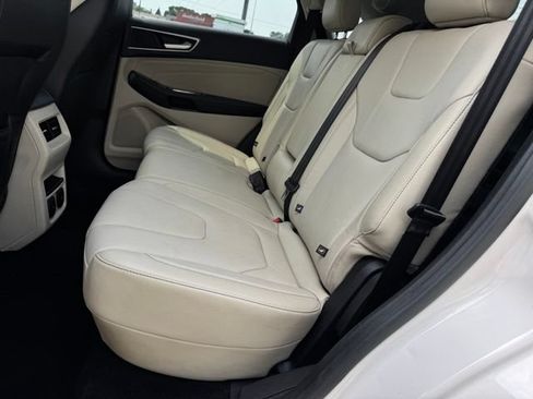 Used 2015 Ford Edge Titanium w/ Technology Package AWD/4WD image 8