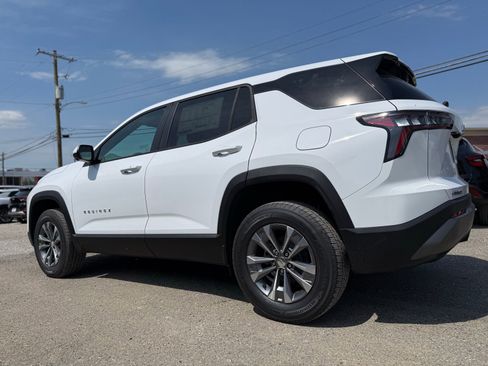 New 2026 Chevrolet Equinox LT image 5