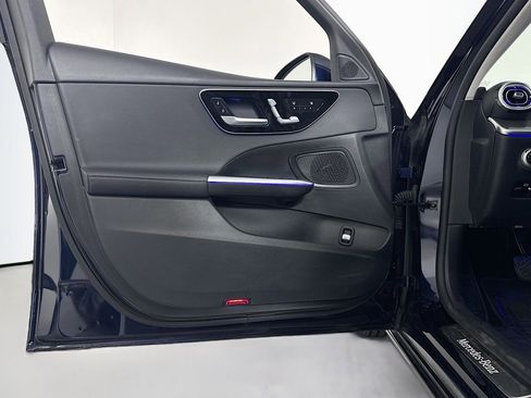 Certified 2022 Mercedes-Benz C 300 Sedan w/ Exclusive Trim Package image 21