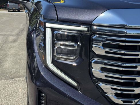 Used 2022 GMC Sierra 1500 Denali AWD/4WD image 6