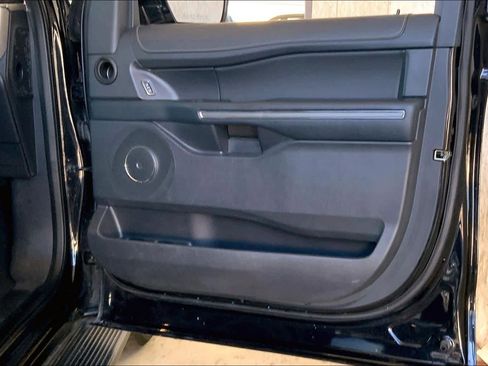 Certified 2024 Ford Expedition Max XLT image 19