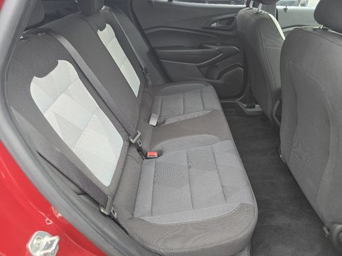 Used 2024 Chevrolet Trax RS FWD image 23