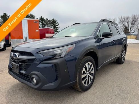 Used 2024 Subaru Outback Premium AWD/4WD image 3