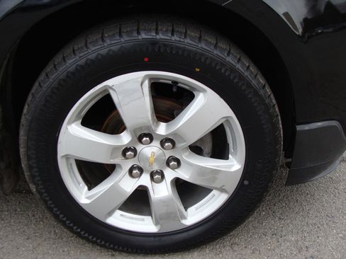 Used 2017 Chevrolet Traverse LT w/ Style and Technology Package image 34