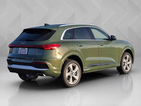 New 2025 Audi Q5 Premium Plus image 6