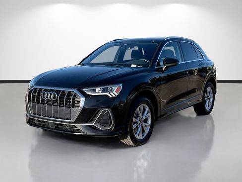 Certified 2025 Audi Q3 2.0T Premium image 7