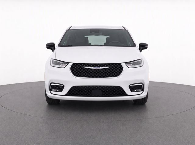 Used 2025 Chrysler Pacifica Select FWD image 5