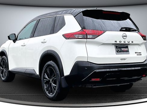 Used 2023 Nissan Rogue SV w/ SV Premium B Package AWD/4WD image 4