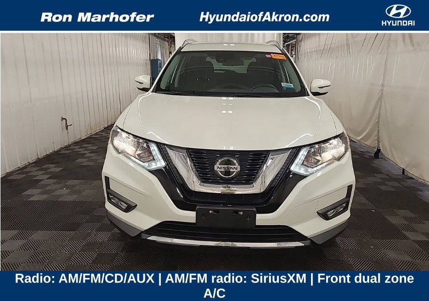 Used 2019 Nissan Rogue SV FWD image 1