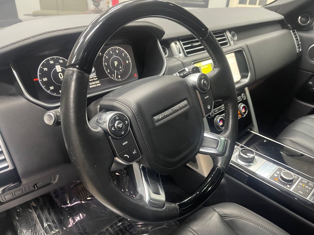 Used 2017 Land Rover Range Rover HSE AWD/4WD image 28