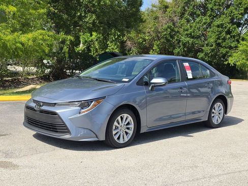 New 2026 Toyota Corolla LE w/ LE Premium Package FWD image 31