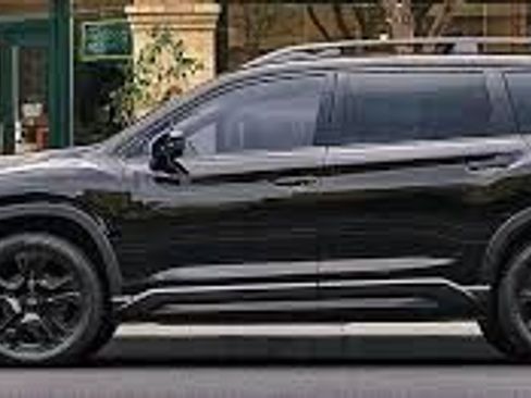 Used 2023 Subaru Ascent Limited w/ Technology Package AWD/4WD image 6