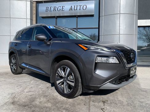 Used 2021 Nissan Rogue SL w/ Premium Package image 1