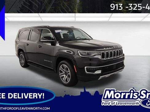 Used 2024 Jeep Wagoneer L Series II w/ Flexible Seating Group AWD/4WD image 1