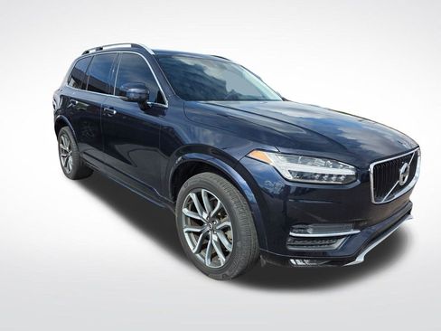 Used 2019 Volvo XC90 T5 Momentum w/ Protection Package Premier FWD image 3