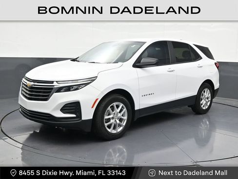 Used 2023 Chevrolet Equinox LS FWD image 1
