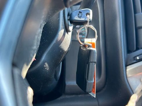 Used 2016 Chevrolet Silverado 1500 LT image 36