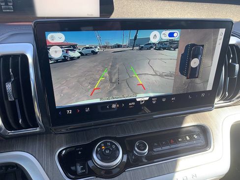 Used 2025 Ford Expedition Platinum w/ Platinum Ultimate Package image 15