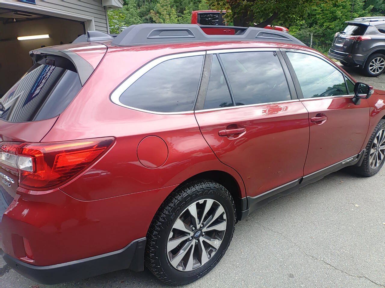 Used 2017 Subaru Outback 3.6R Limited AWD/4WD image 7