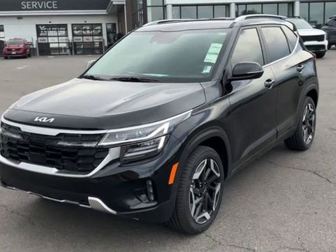 Certified 2025 Kia Seltos SX image 3