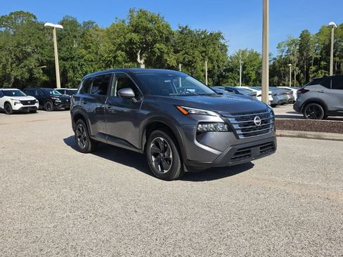 Certified 2025 Nissan Rogue SV FWD image 2