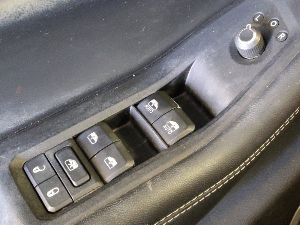 Used 2022 Jeep Grand Cherokee L Limited RWD image 27