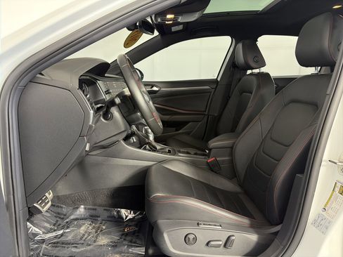 Used 2019 Volkswagen Jetta GLI Autobahn FWD image 6