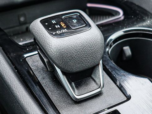 New 2025 Nissan Rogue SL image 31