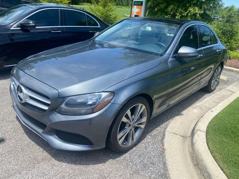 Used 2018 Mercedes-Benz C 300 Sedan image 2