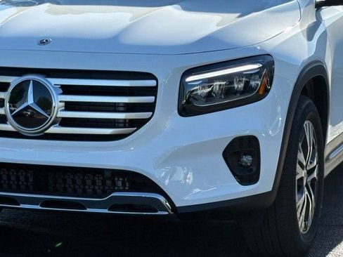 New 2026 Mercedes-Benz GLB 250 4MATIC image 2