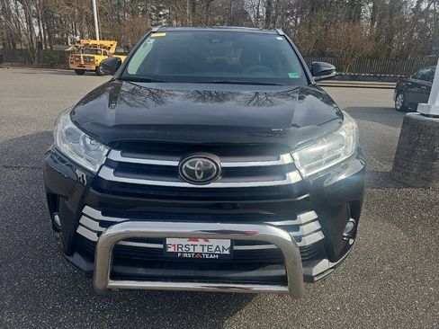 Used 2019 Toyota Highlander XLE w/ Protection Package #3 image 2