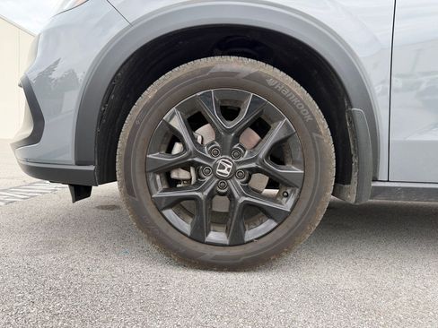Used 2025 Honda HR-V Sport image 5