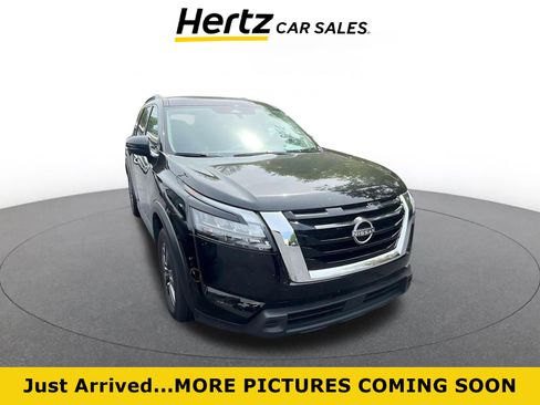 Used 2025 Nissan Pathfinder SV AWD/4WD image 1