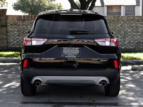 Used 2022 Ford Escape SE w/ Convenience Package image 18