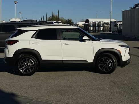 New 2026 Chevrolet TrailBlazer LT FWD image 12