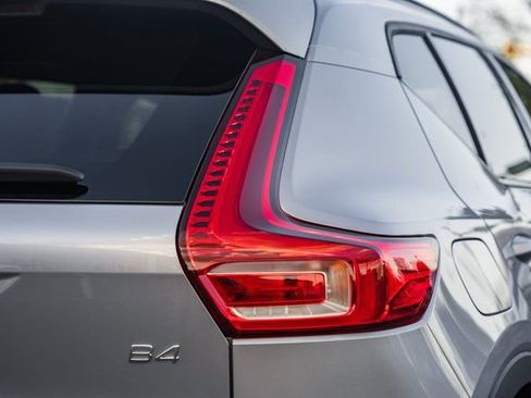 New 2026 Volvo XC40 B4 Plus w/ Protection Package Premier image 6