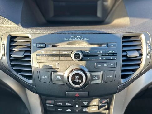 Used 2009 Acura TSX Sedan image 9