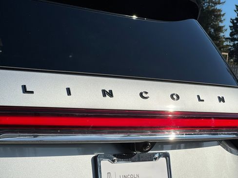 Certified 2023 Lincoln Aviator Black Label Grand Touring w/ Class IV Trailer Tow Package image 29