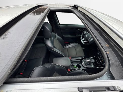 Used 2020 Kia Forte GT-Line w/ GT-Line Premium Package image 32