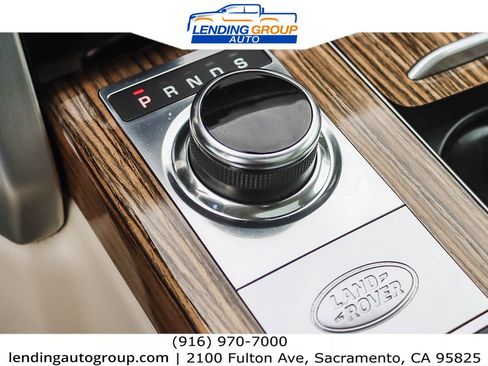 Used 2019 Land Rover Range Rover HSE image 18