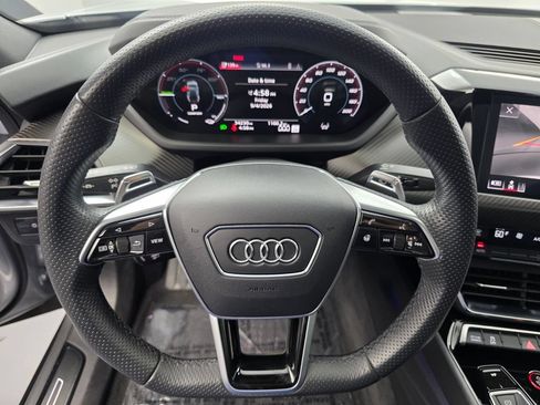 Used 2022 Audi e-tron GT Prestige AWD/4WD image 18