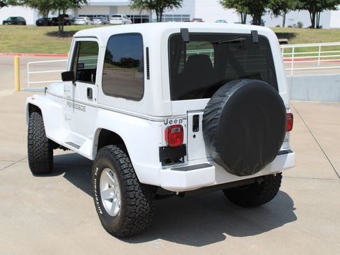 Used 1991 Jeep Wrangler Renegade AWD/4WD image 8