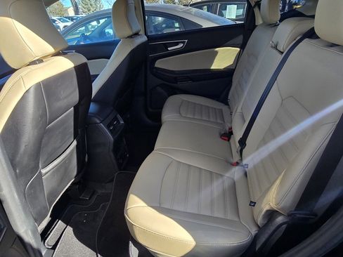 Used 2021 Ford Edge SEL w/ Convenience Package image 28