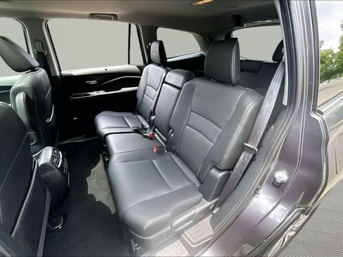 Used 2021 Honda Pilot EX-L image 18