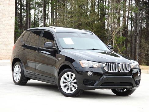 Used 2017 BMW X3 sDrive28i RWD image 11