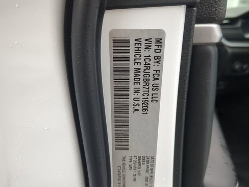 New 2026 Jeep Grand Cherokee Limited image 28