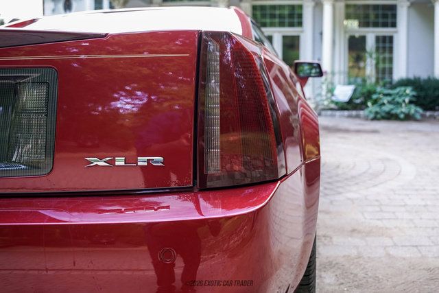 Used 2004 Cadillac XLR RWD image 57